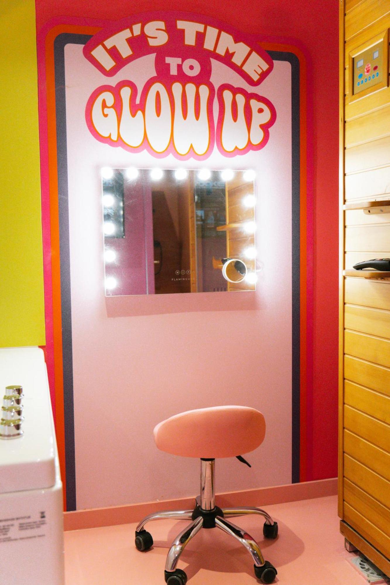 Capsule Girl Power Spa - Balneo - Sauna - Karaoke - Billard - 2 Chambres Charleroi Exteriör bild
